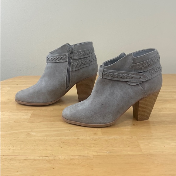 Charlotte Russe Shoes - Charlotte Russe Women’s Gray Faux Suede Ankle Booties Size 9 Block Heel Zip